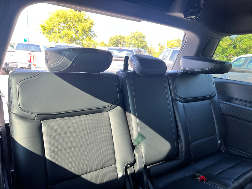 New 2025 Ford Expedition Platinum w/ Stealth Performance Package image 14