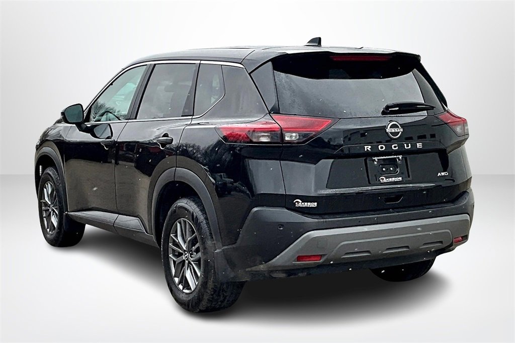 Used 2022 Nissan Rogue S image 4