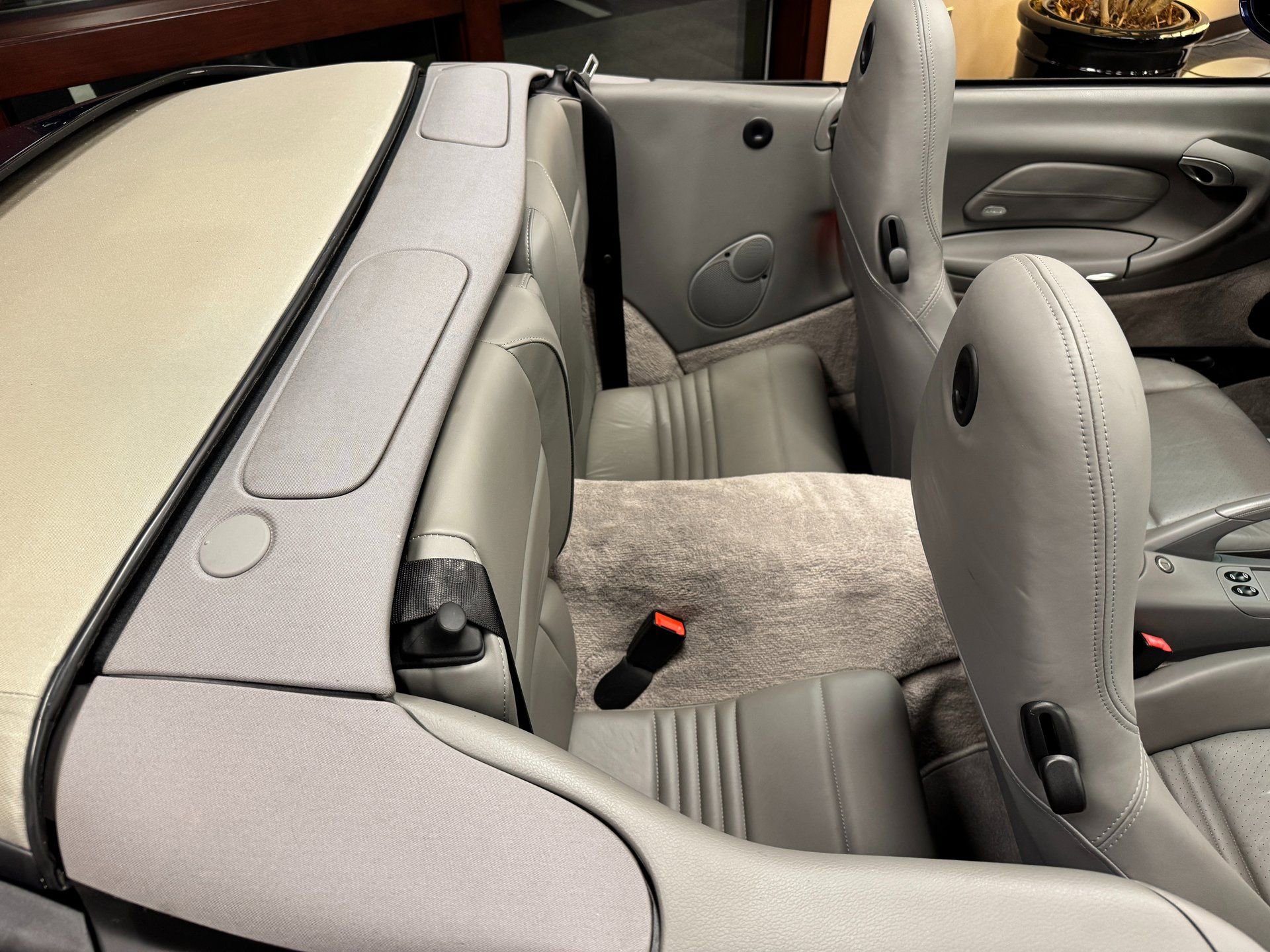 Used 2002 Porsche 911 Carrera image 24