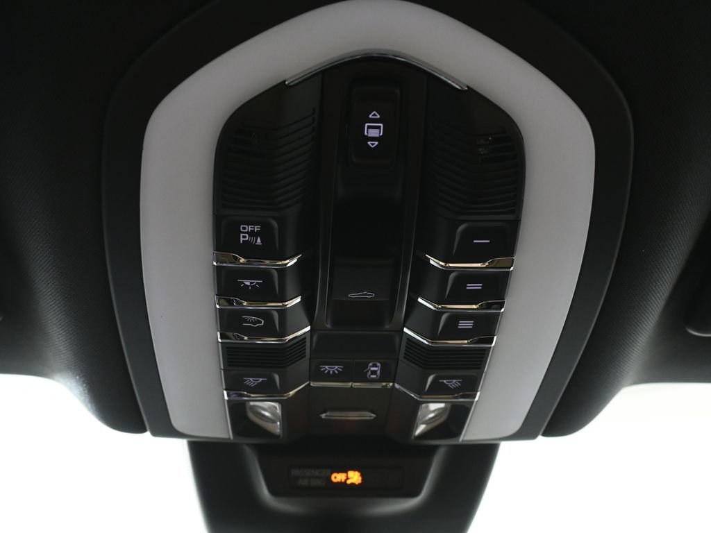 New 2026 Porsche Macan AWD/4WD image 21