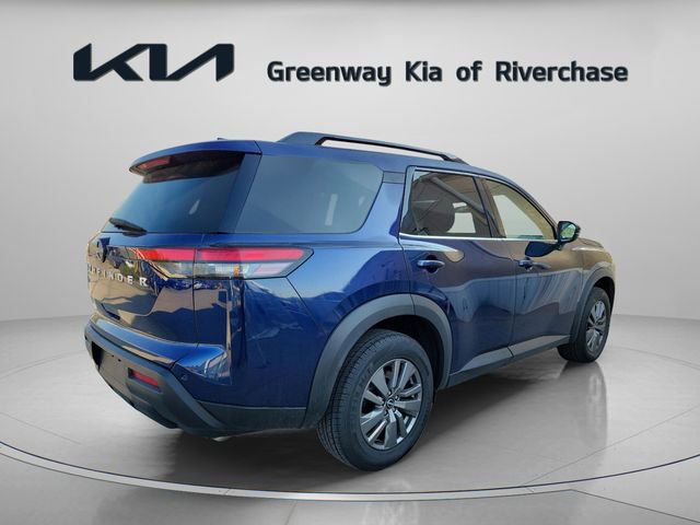 Used 2025 Nissan Pathfinder SV image 7