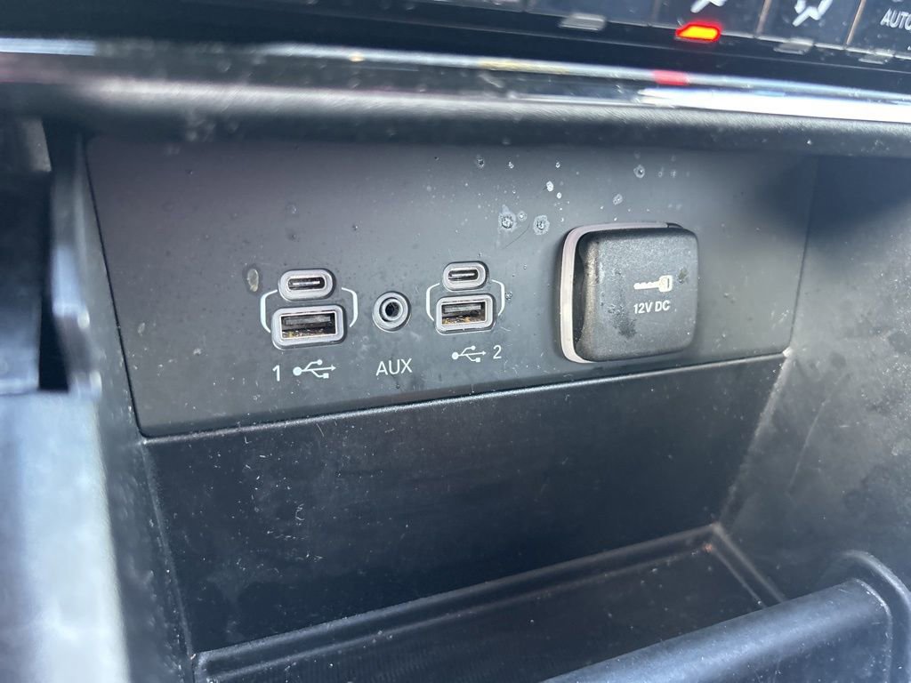 Used 2025 Jeep Grand Cherokee L Limited AWD/4WD image 24
