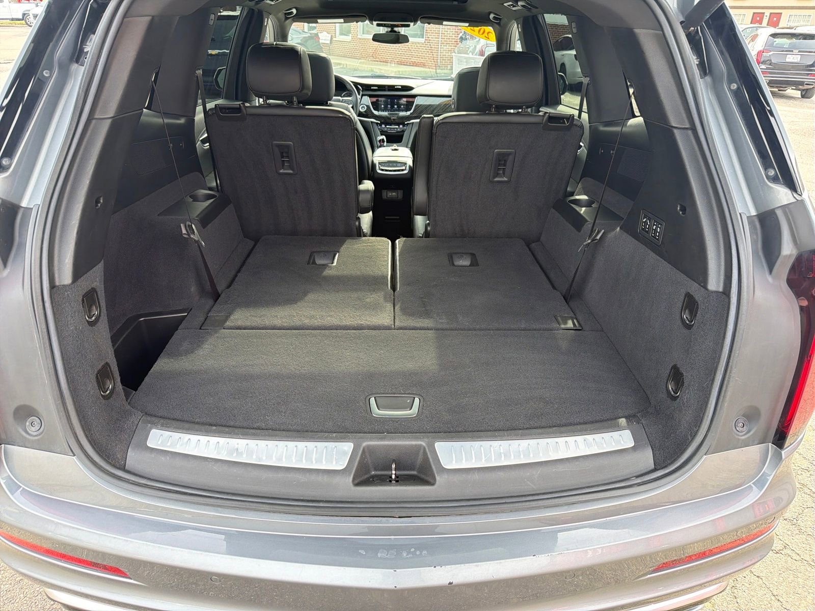 Used 2022 Cadillac XT6 Premium Luxury AWD/4WD image 31