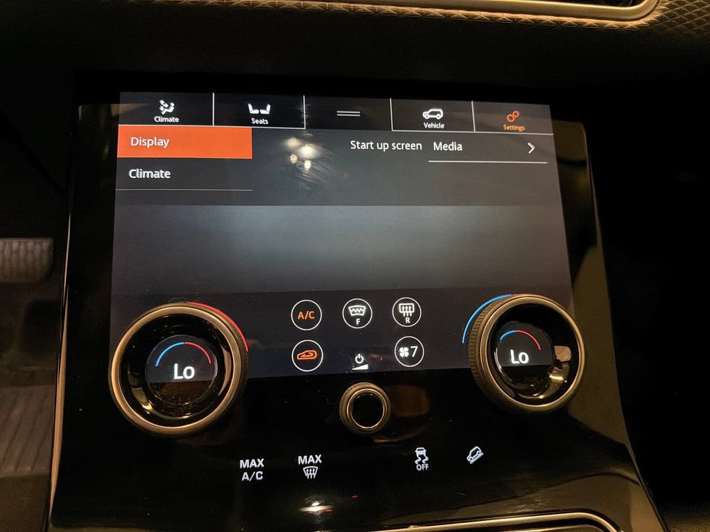 Used 2018 Land Rover Range Rover Velar S AWD/4WD image 17
