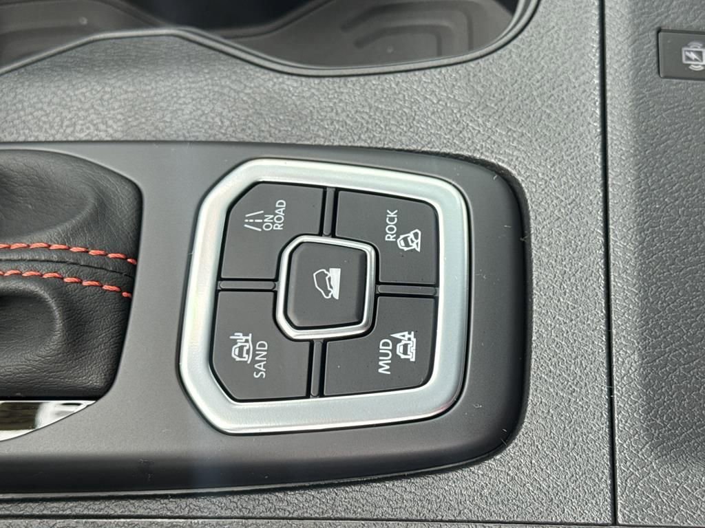 New 2026 Nissan Frontier PRO-4X w/ Pro Premium Package image 29