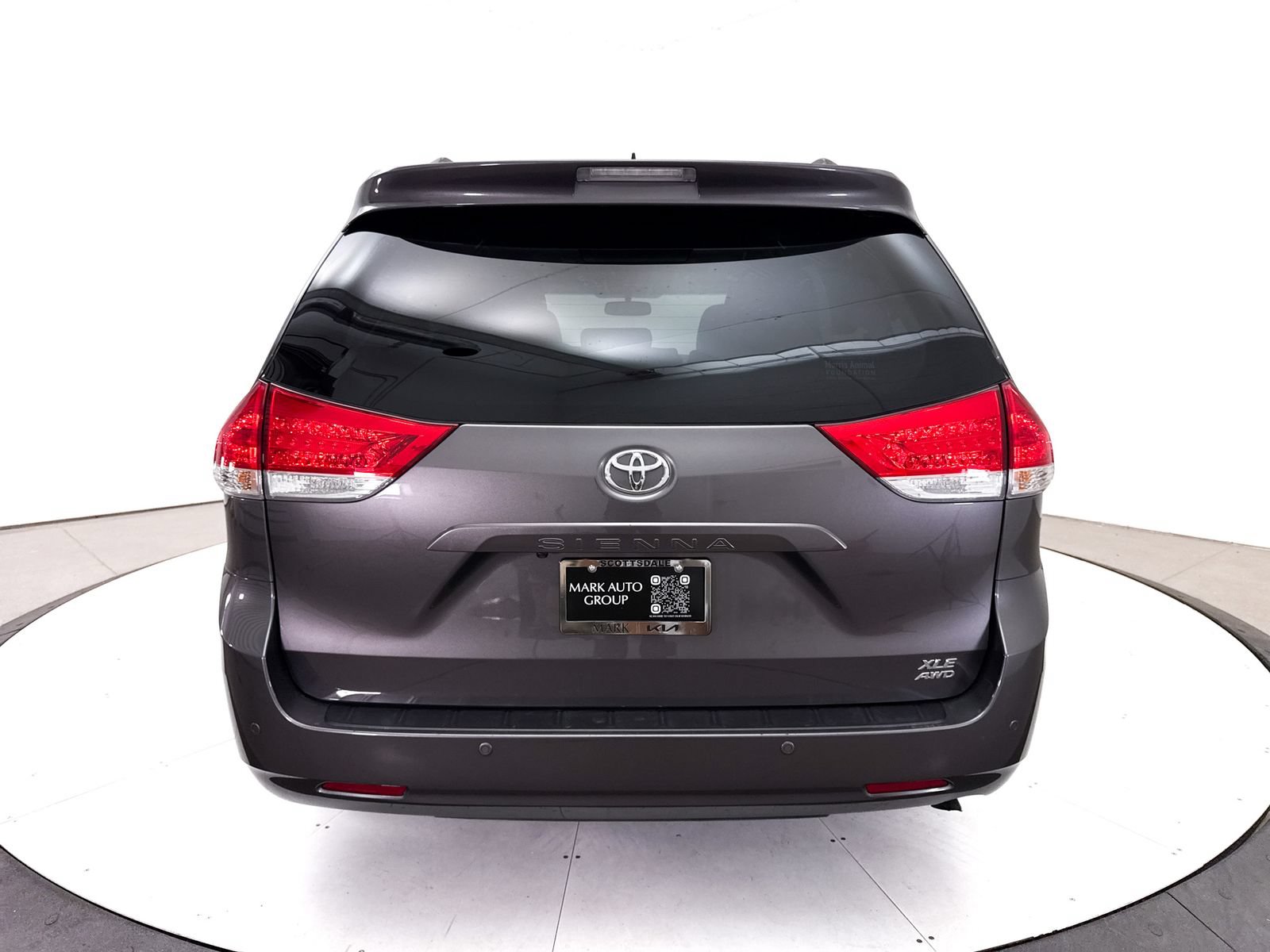 Used 2014 Toyota Sienna XLE w/ XLE Premium Package AWD/4WD image 18