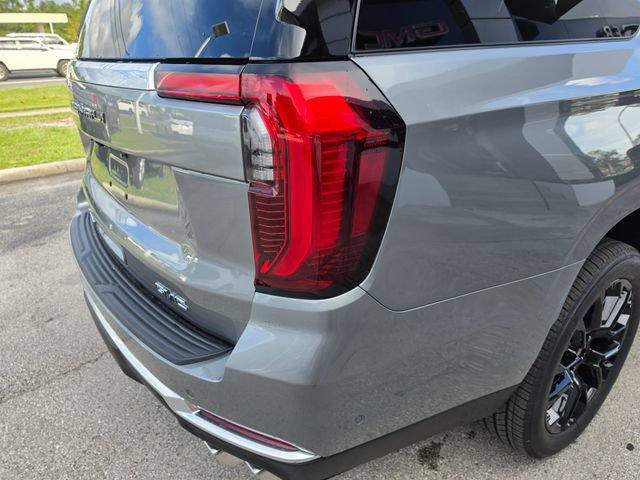 New 2026 GMC Yukon XL Denali w/ Sun & Power Step Package AWD/4WD image 14