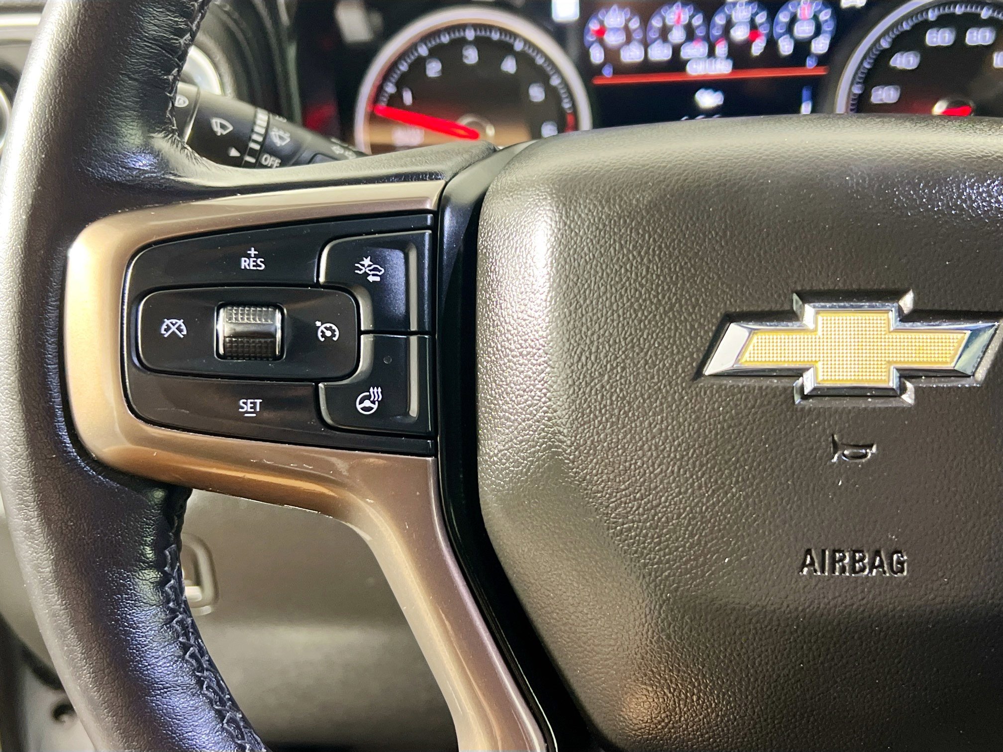 Used 2020 Chevrolet Silverado 1500 High Country w/ Technology Package image 18