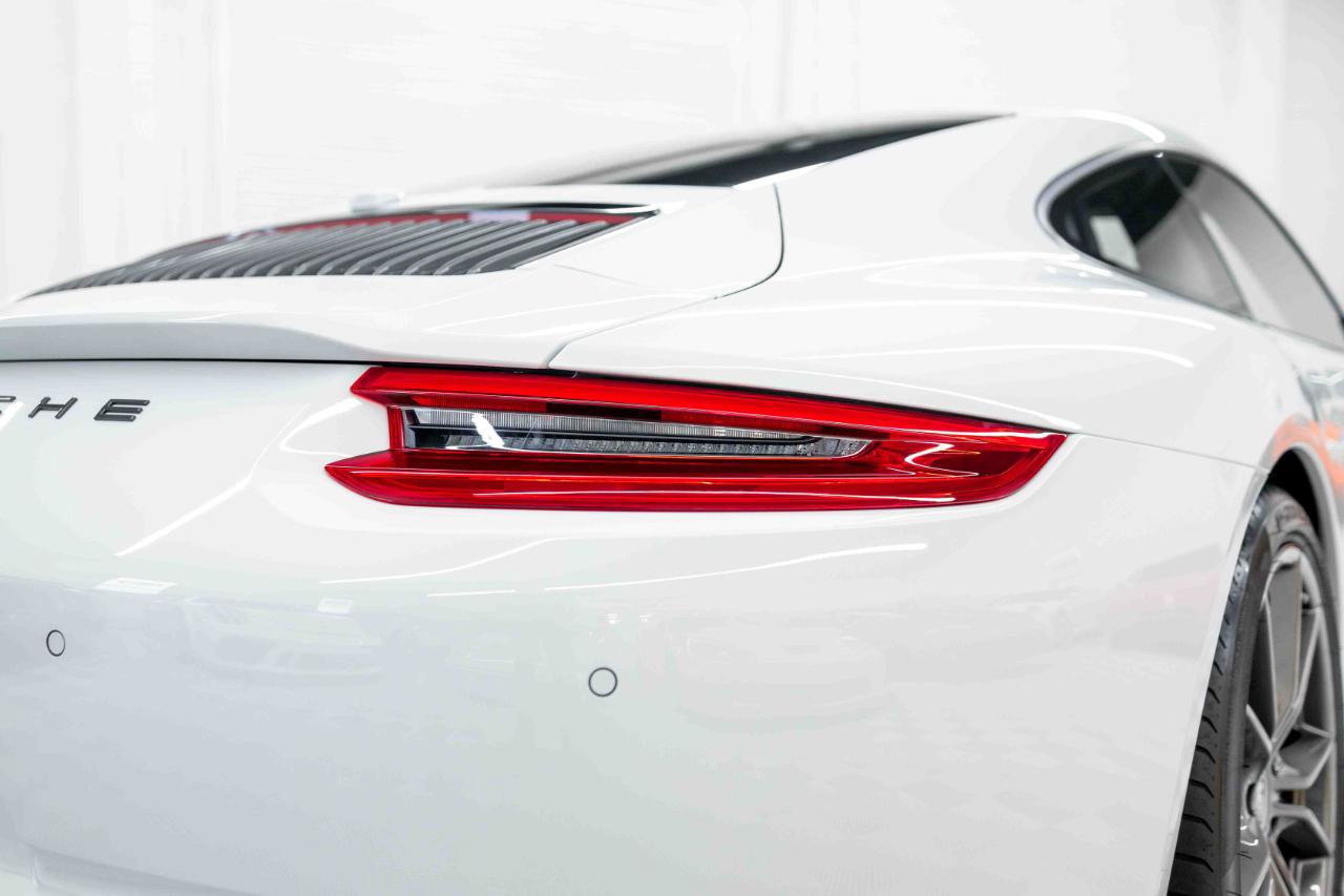 Used 2018 Porsche 911 Carrera T RWD image 25