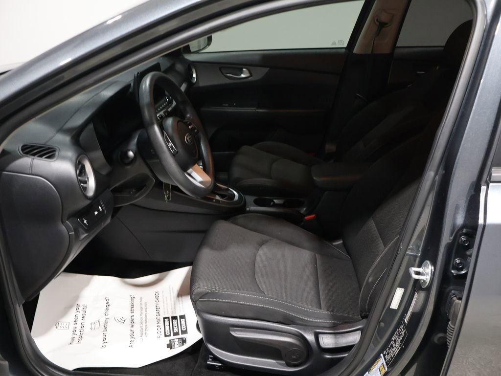 Used 2021 Kia Forte LXS image 10