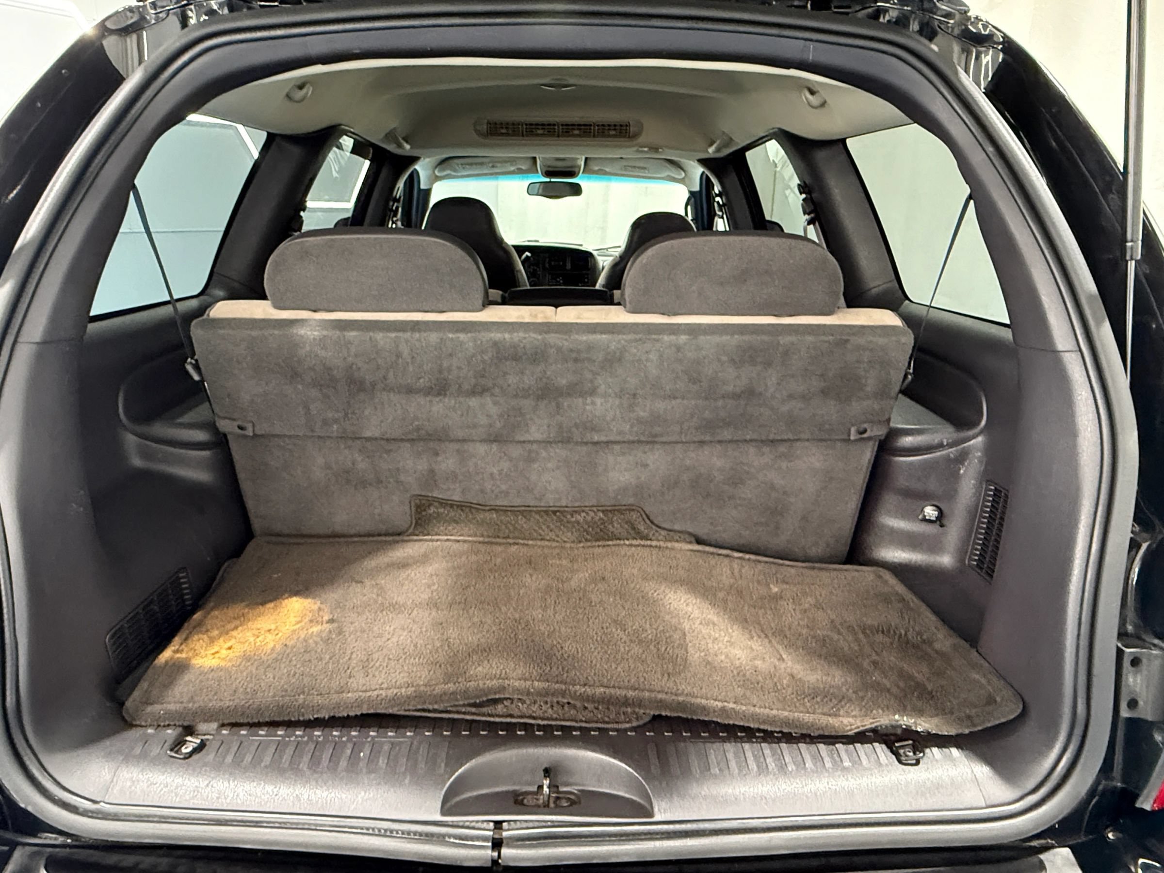 Used 2000 Dodge Durango 4WD image 42