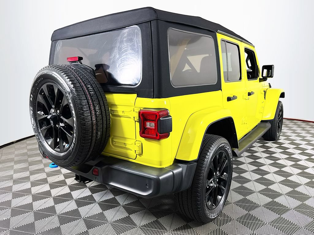 Used 2022 Jeep Wrangler Unlimited Sahara w/ Safety Group AWD/4WD image 7