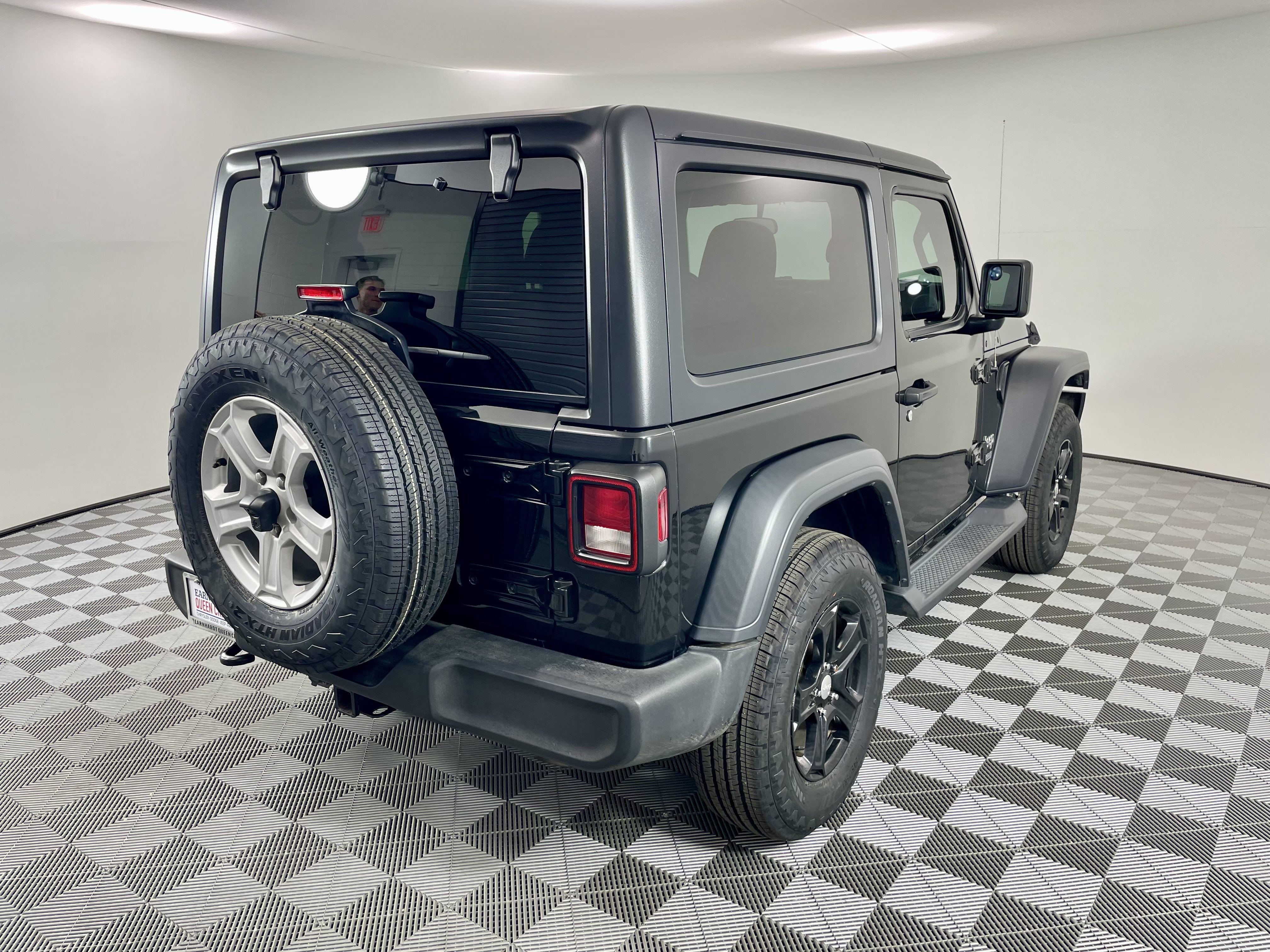 Used 2020 Jeep Wrangler Sport S image 5