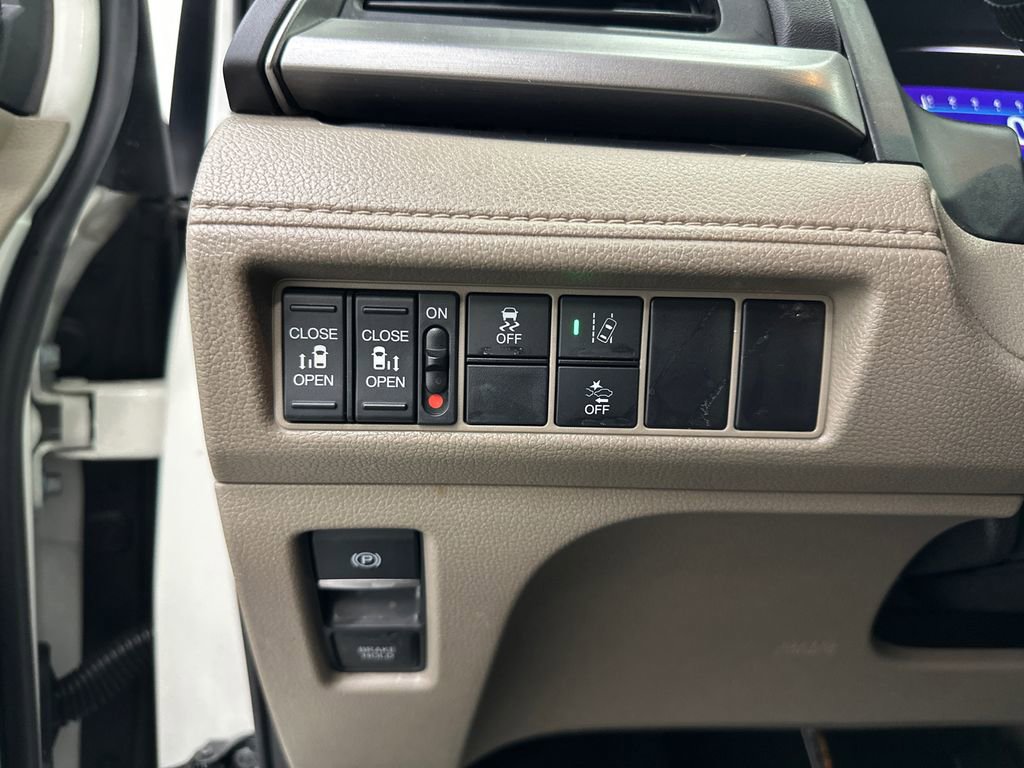 Used 2019 Honda Odyssey EX image 32