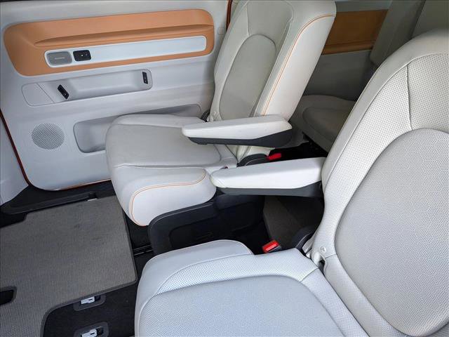 Used 2025 Volkswagen ID. Buzz 1st Edition AWD/4WD image 15