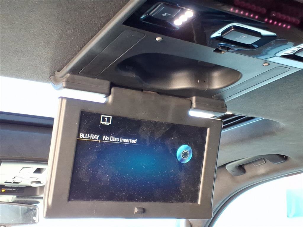 Used 2015 Cadillac Escalade Platinum image 18