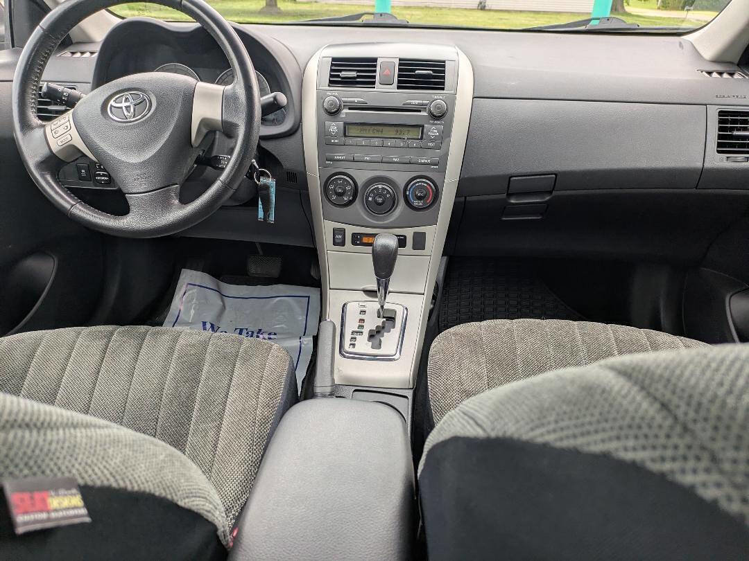 Used 2010 Toyota Corolla FWD image 11