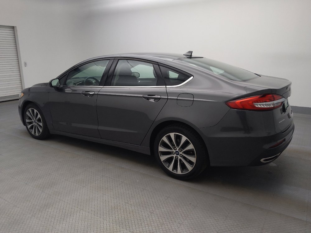 Used 2020 Ford Fusion SE image 3