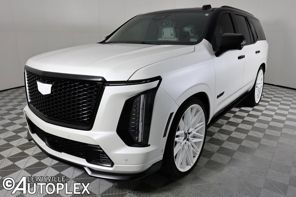 Used 2025 Cadillac Escalade V image 12
