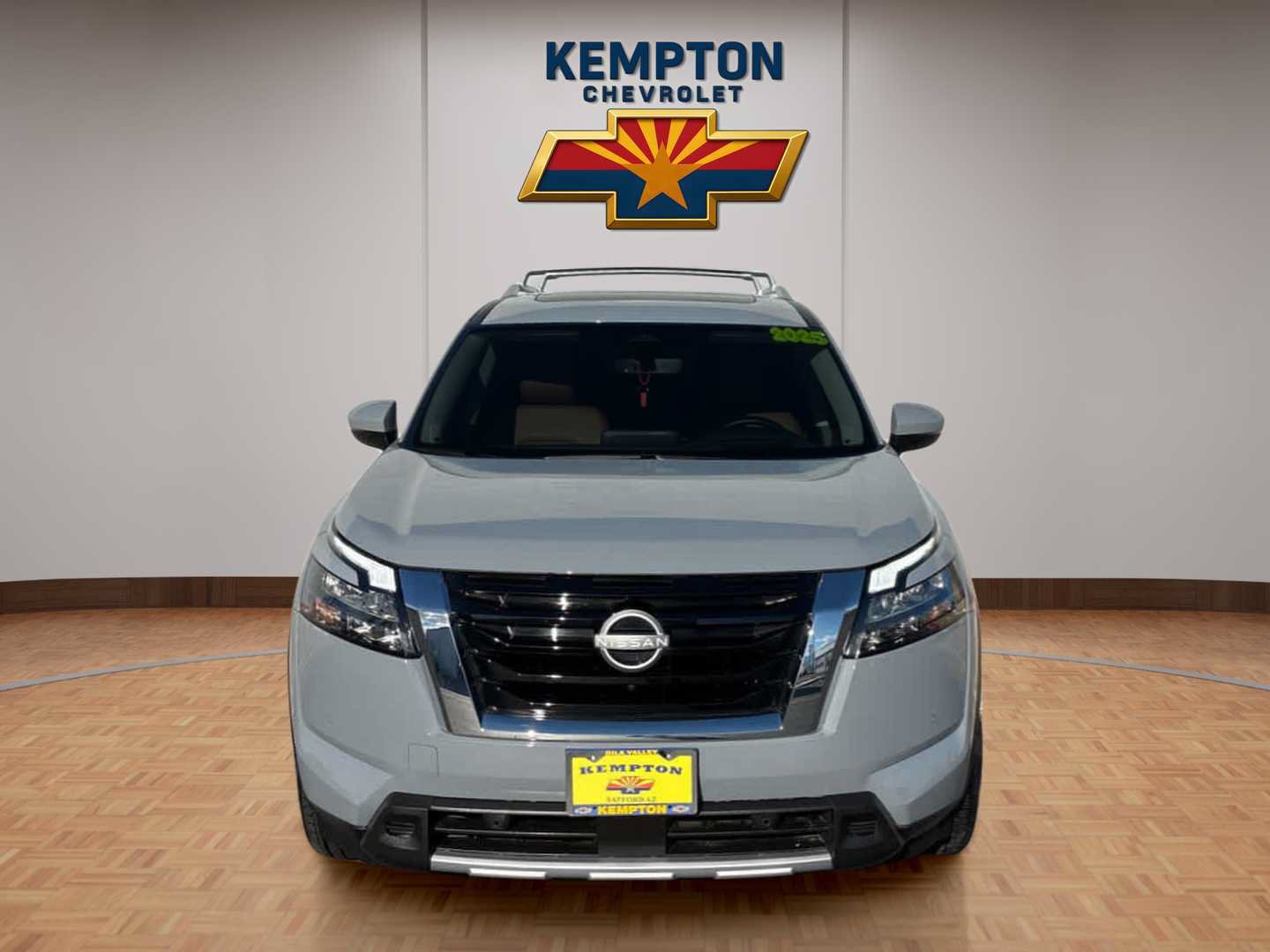 Used 2025 Nissan Pathfinder Platinum w/ Cargo Package FWD video 1