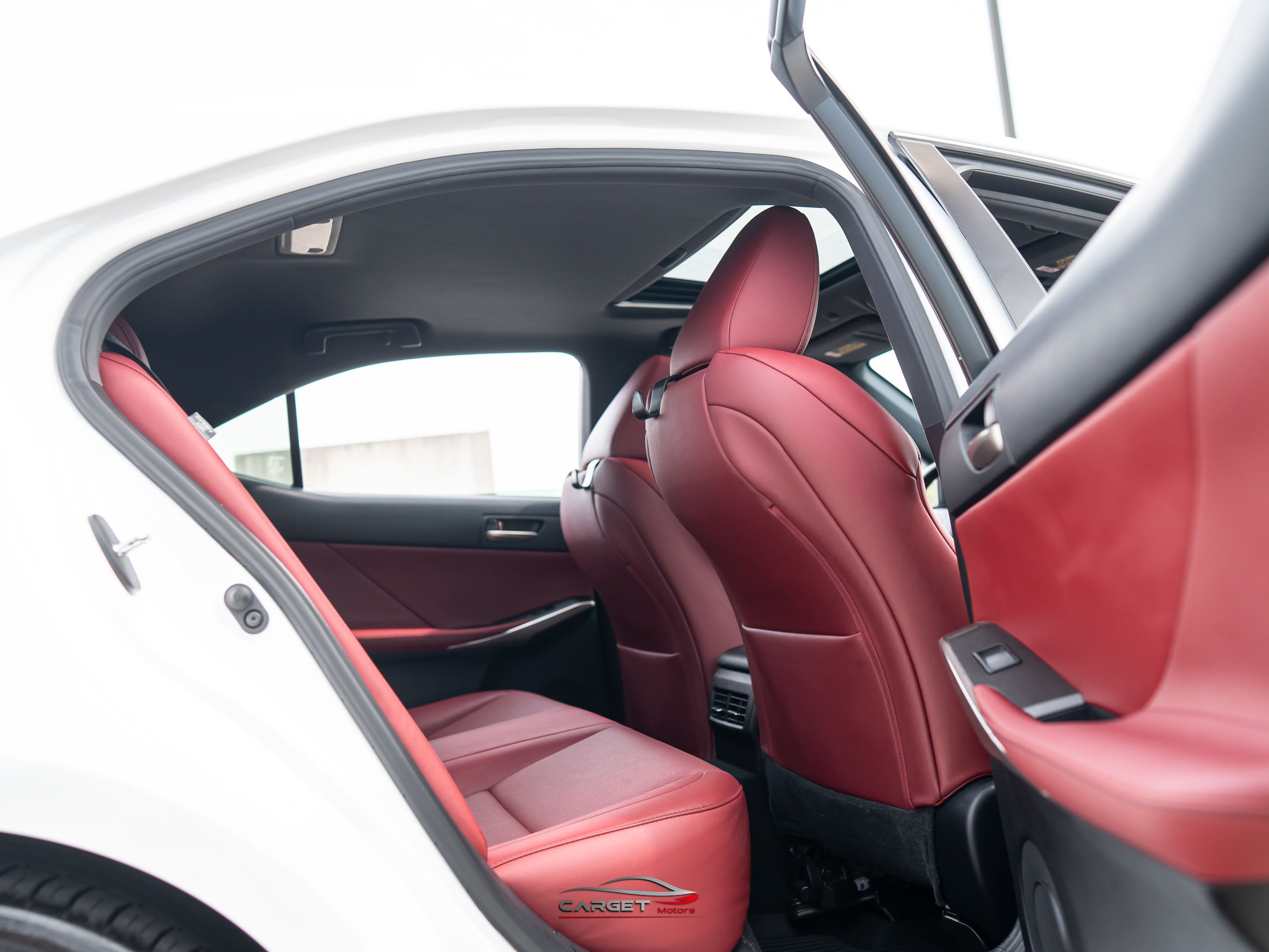 Used 2019 Lexus IS 300 F Sport w/ F Sport Package RWD image 18
