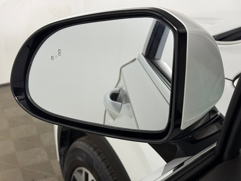 Used 2019 Hyundai Santa Fe Limited w/ Cargo Package image 35