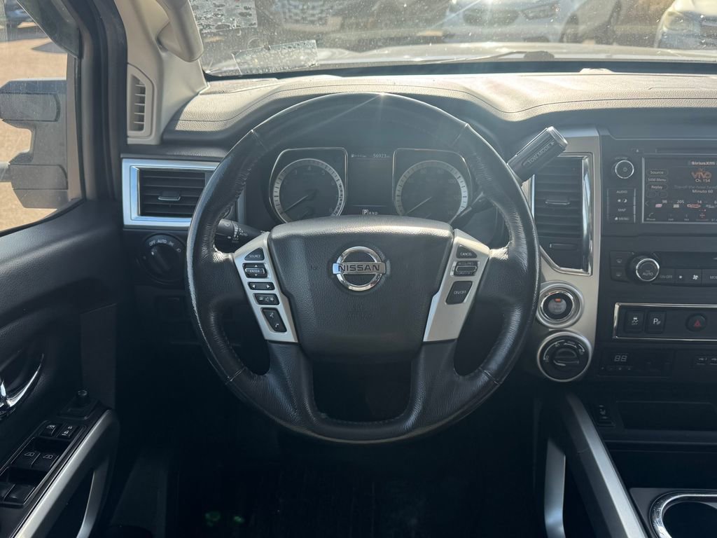 Used 2019 Nissan Titan SV w/ SV Convenience Package image 10