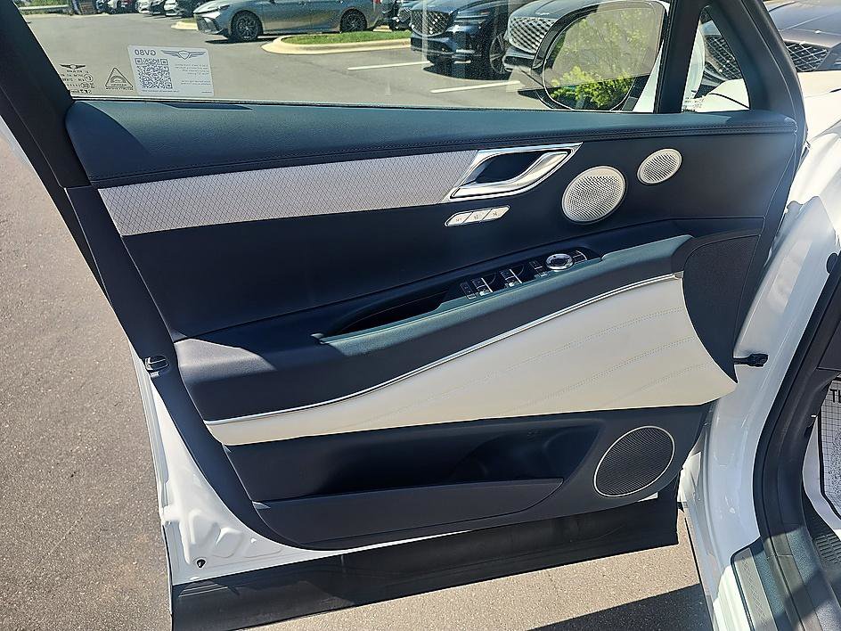 Used 2025 Genesis GV80 3.5T Prestige image 10