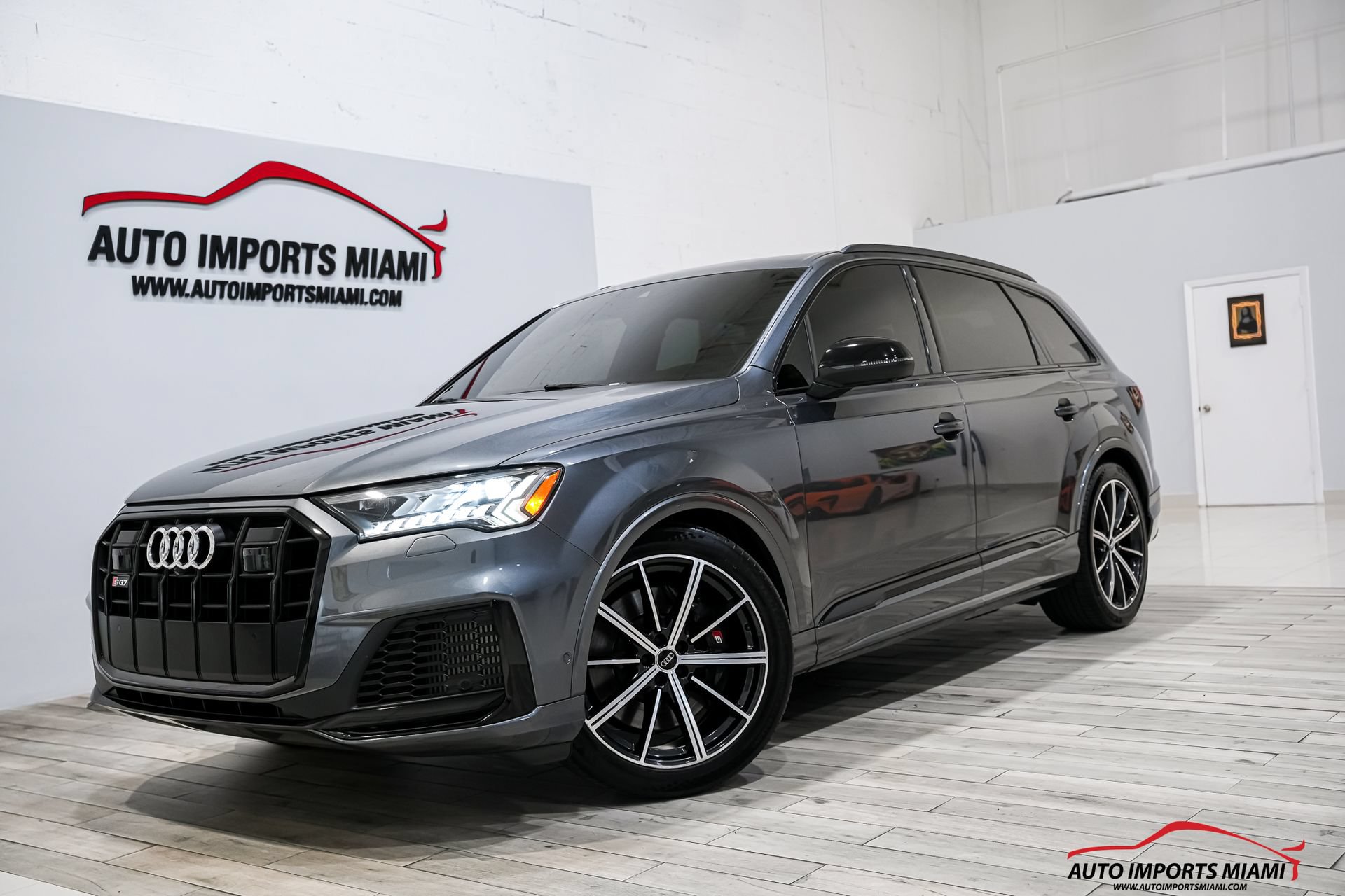 Used 2021 Audi SQ7 Premium Plus w/ Driver Assistance Package AWD/4WD image 86