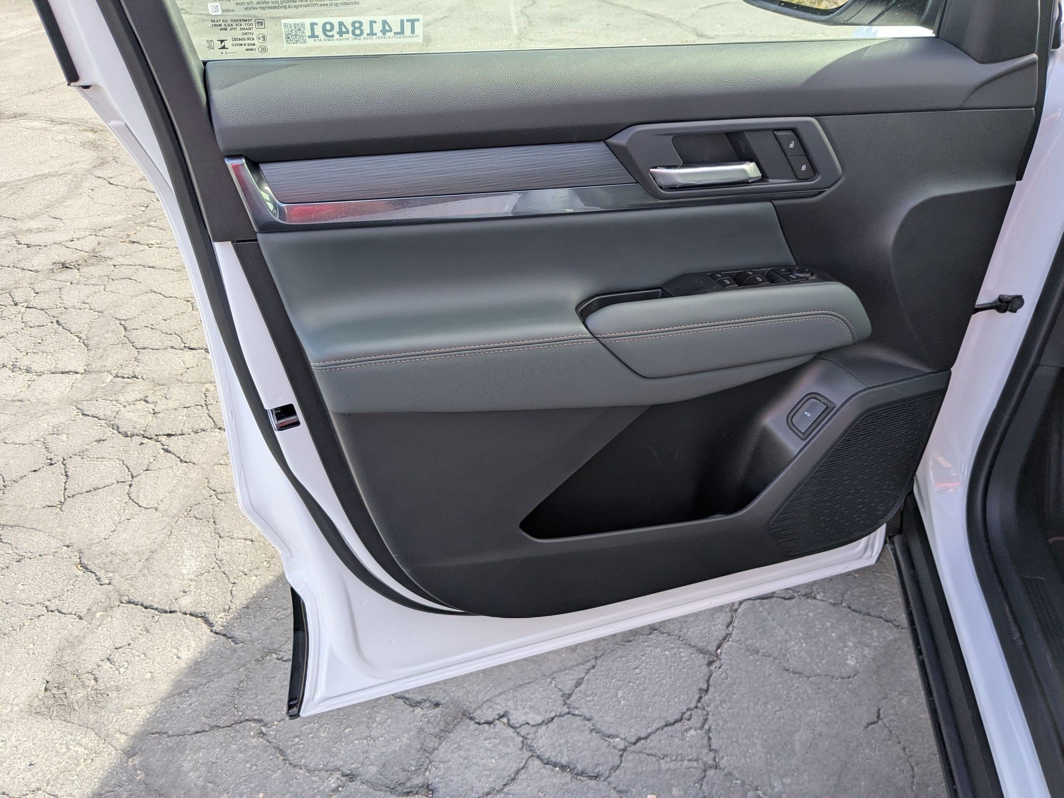 New 2026 GMC Terrain AT4 AWD/4WD image 11
