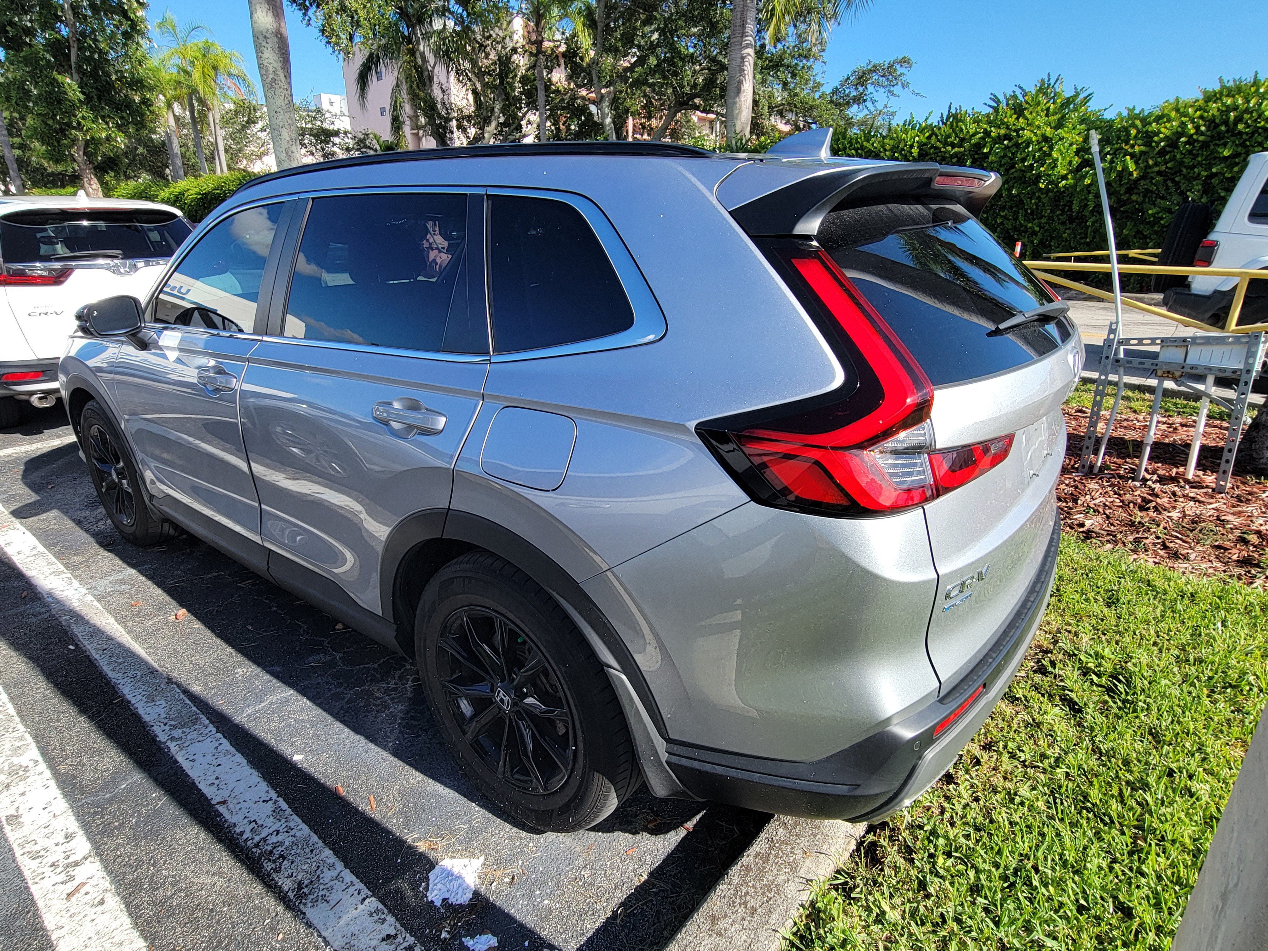 Certified 2024 Honda CR-V Sport-L image 4