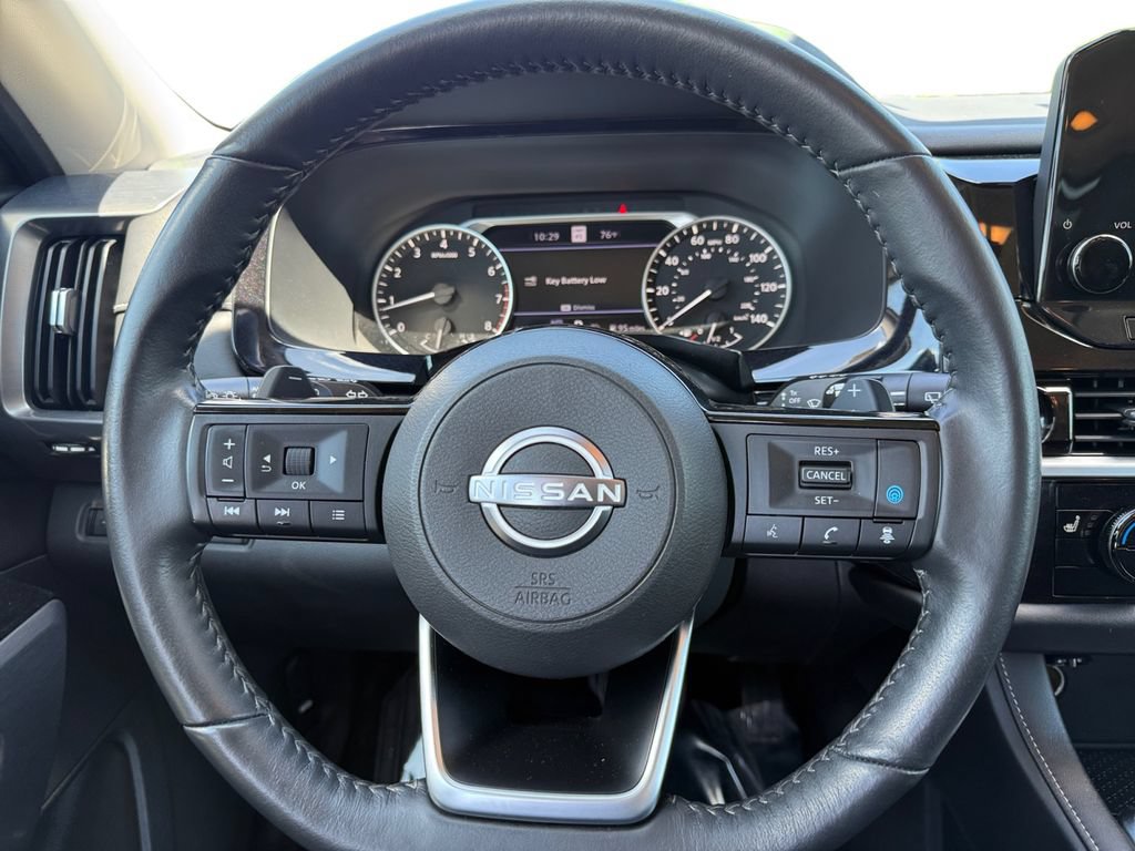Certified 2022 Nissan Pathfinder SL w/ Cargo Package AWD/4WD image 12