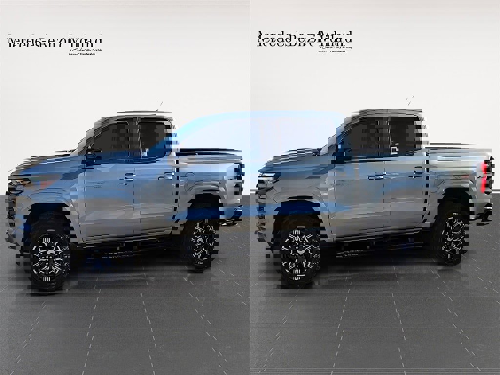 Used 2024 Chevrolet Colorado Z71 w/ Z71 Convenience Package 2 image 5