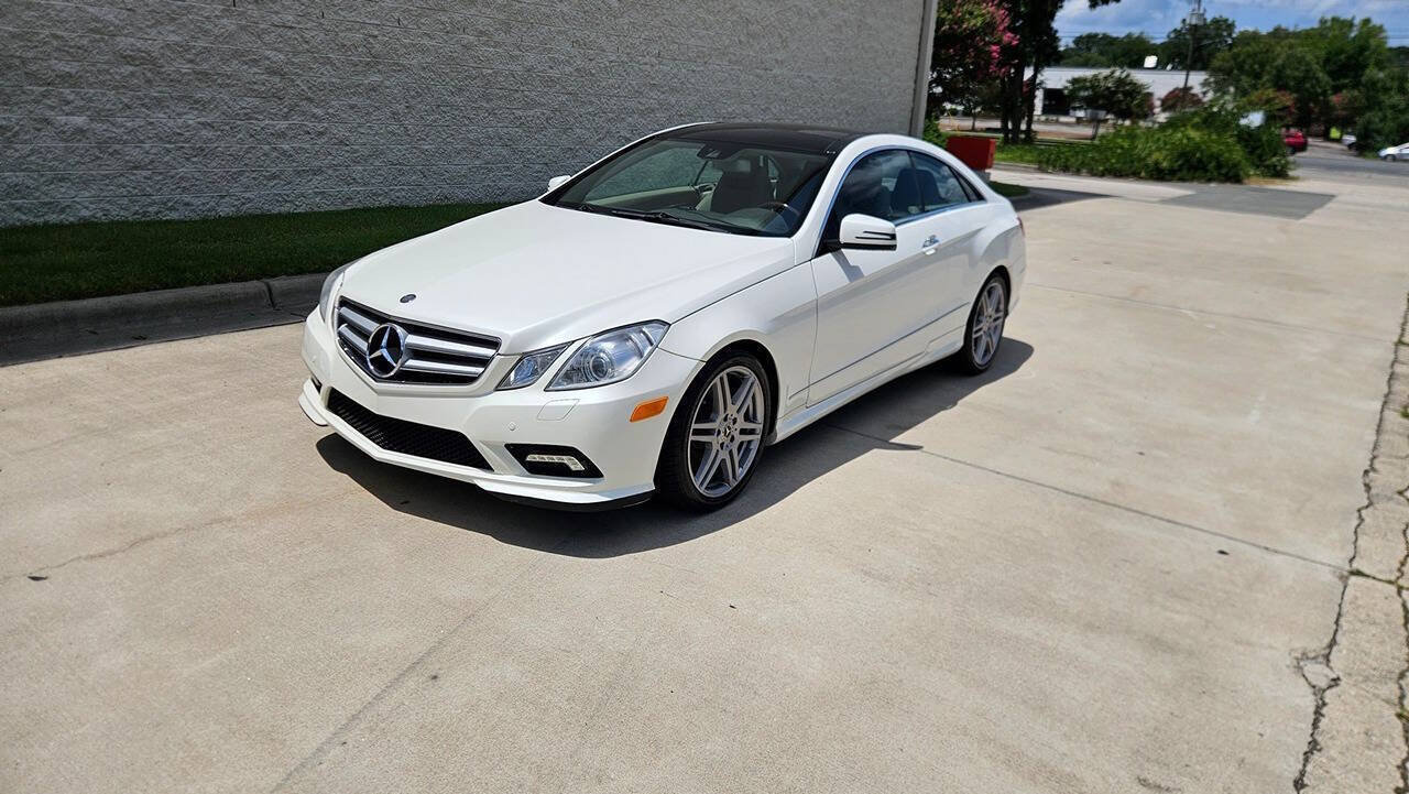 Used 2010 Mercedes-Benz E 550 Coupe image 2
