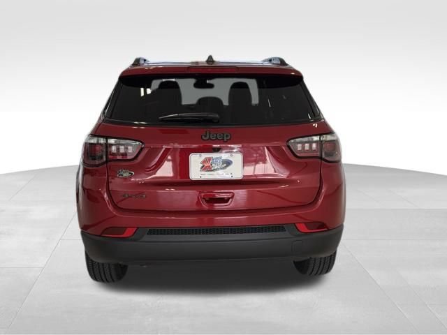 New 2026 Jeep Compass Latitude AWD/4WD image 3