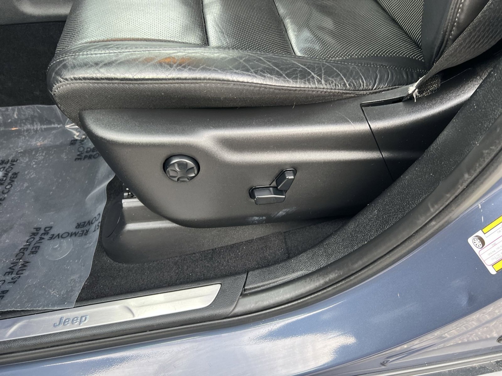 Used 2019 Jeep Grand Cherokee Limited w/ Luxury Group II image 14