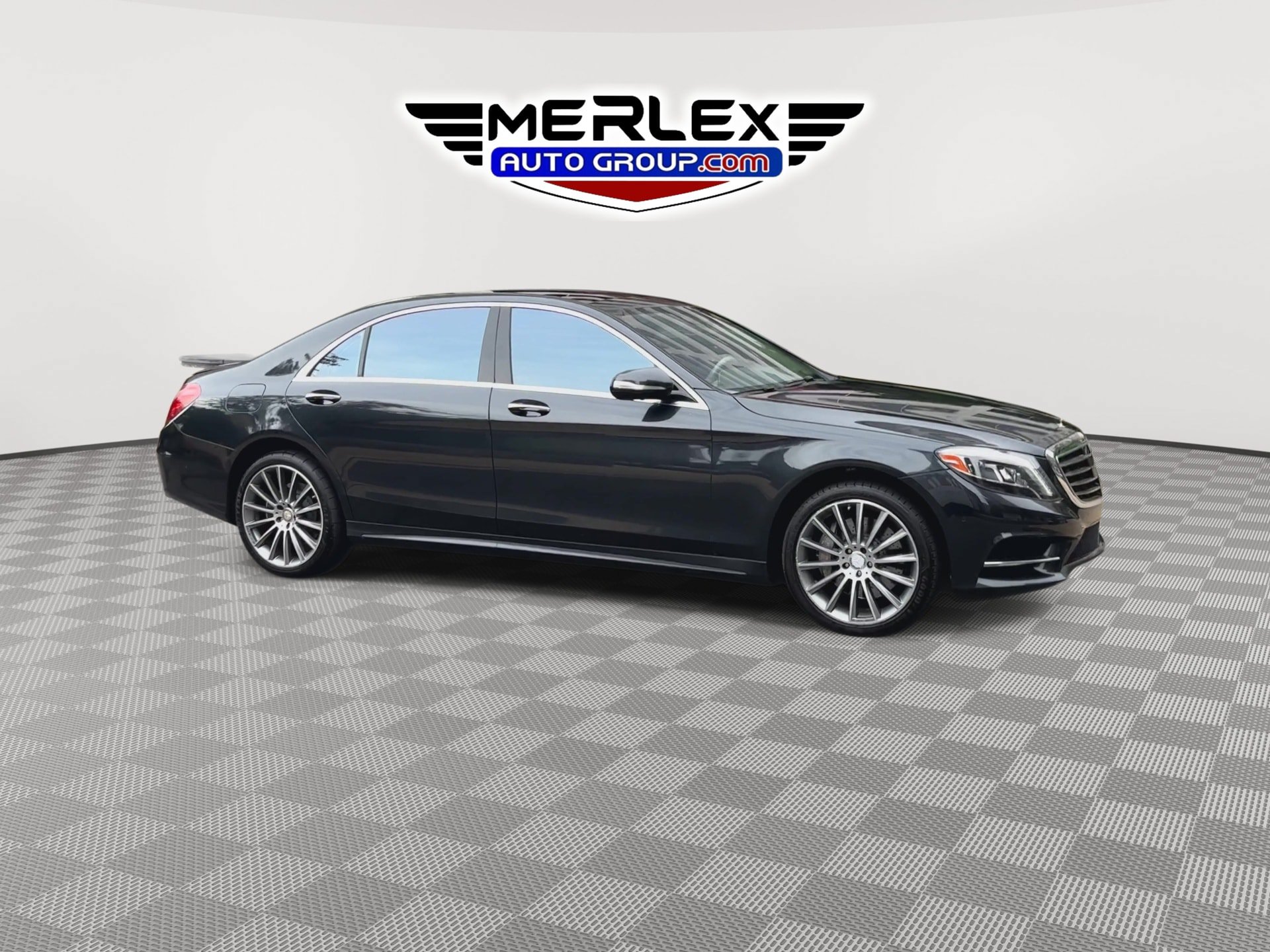 Used 2016 Mercedes-Benz S 550 Sedan image 2