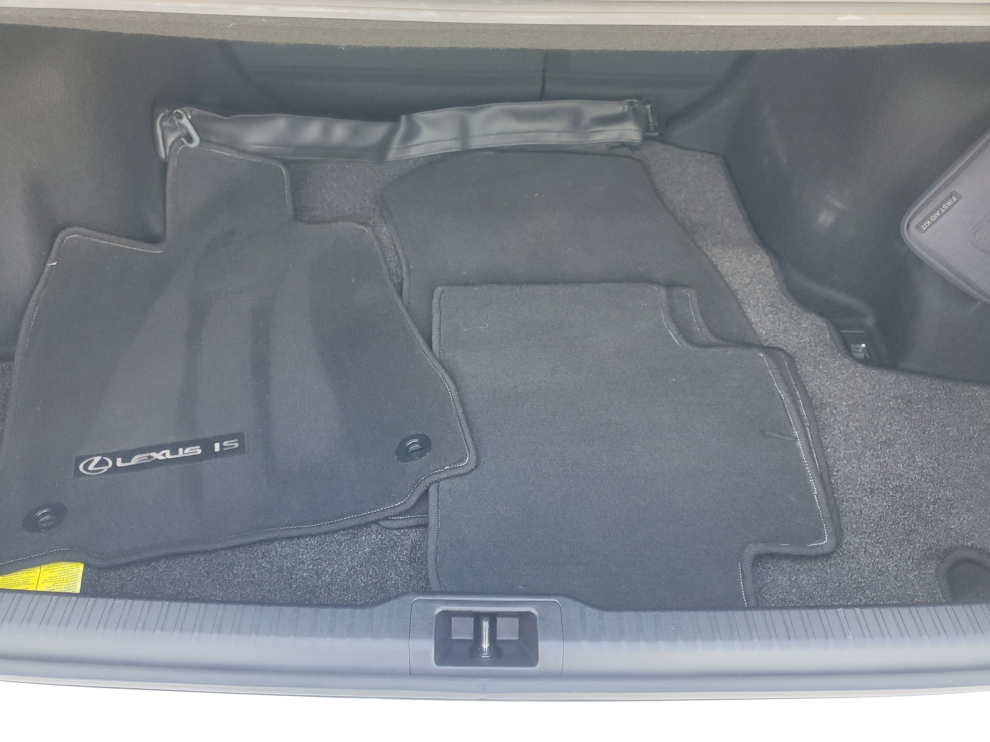 Certified 2023 Lexus IS 300 w/ Comfort Package RWD image 8