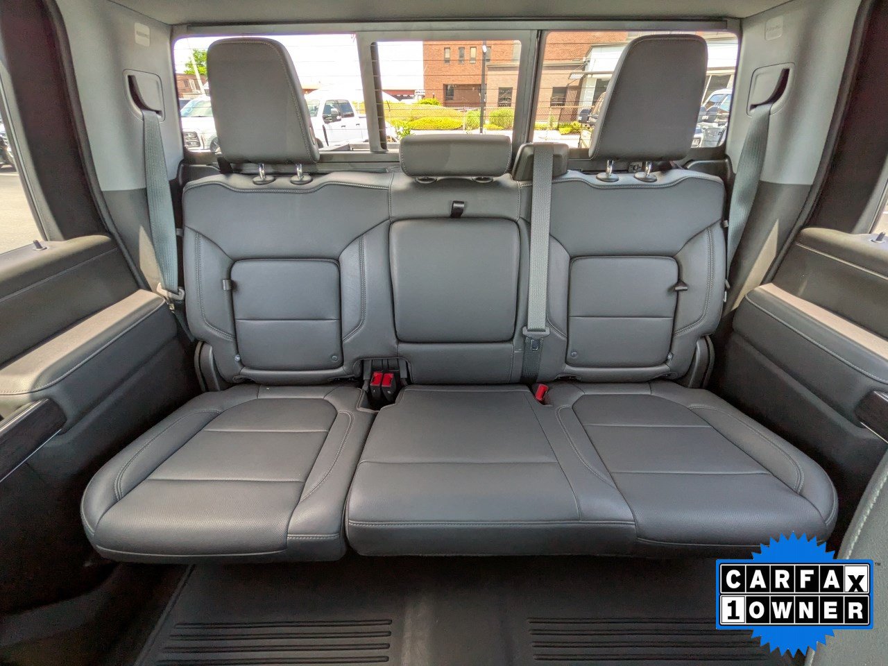 Used 2022 Chevrolet Silverado 3500 LTZ w/ LTZ Premium Package AWD/4WD image 15
