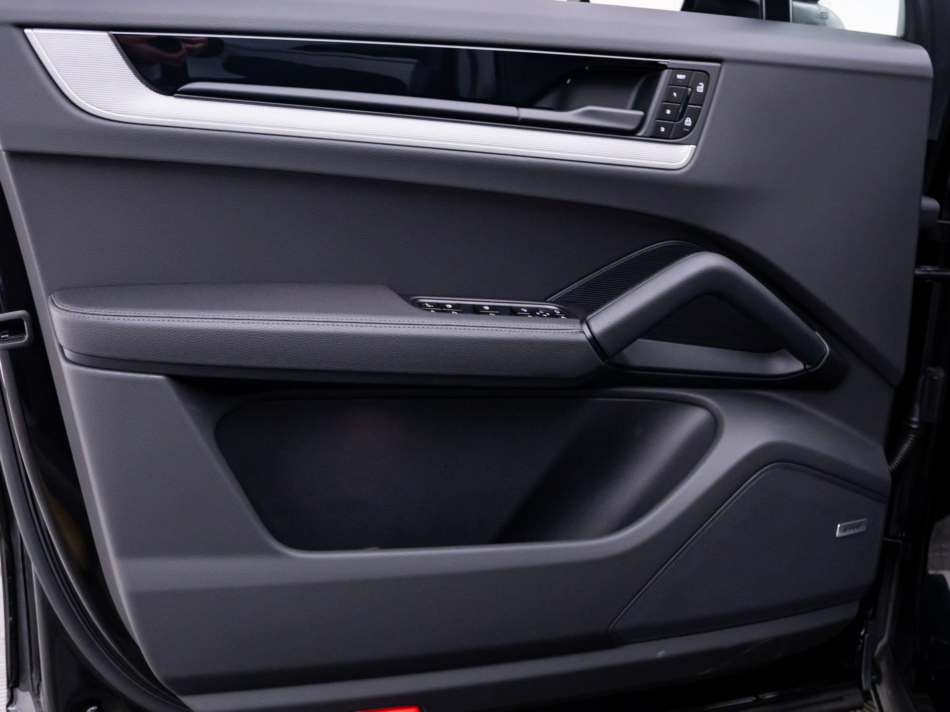 New 2026 Porsche Cayenne AWD/4WD image 14