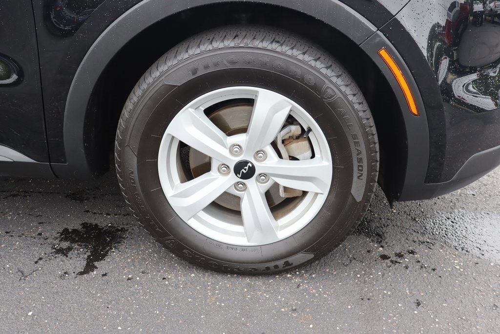 Used 2022 Kia Sorento LX image 34