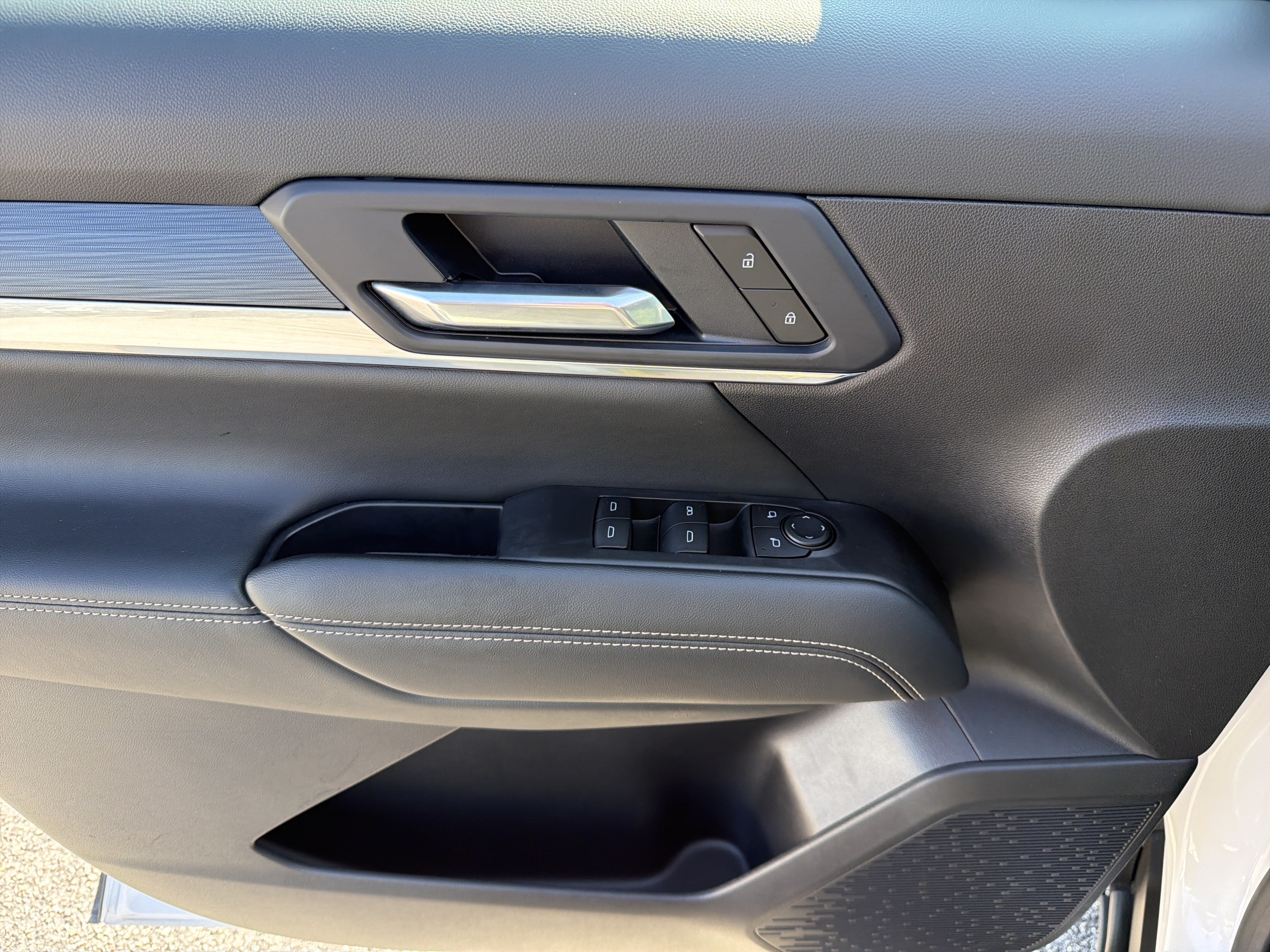 Used 2025 GMC Terrain Elevation FWD image 20