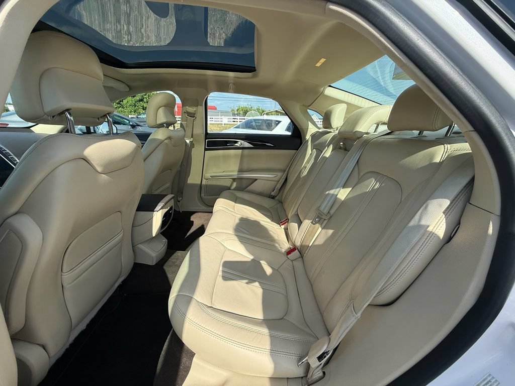 Used 2014 Lincoln MKZ Hybrid w/ Equipment Group 202A Reserve FWD image 18