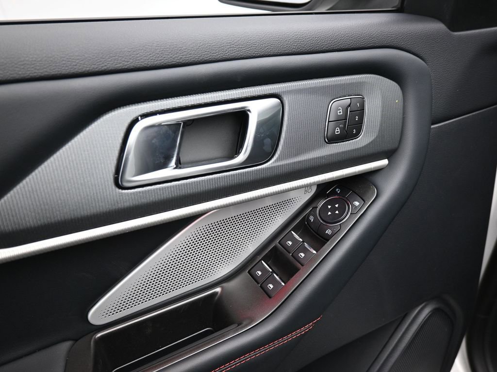 New 2026 Ford Explorer ST w/ Sun And Sound Package image 10