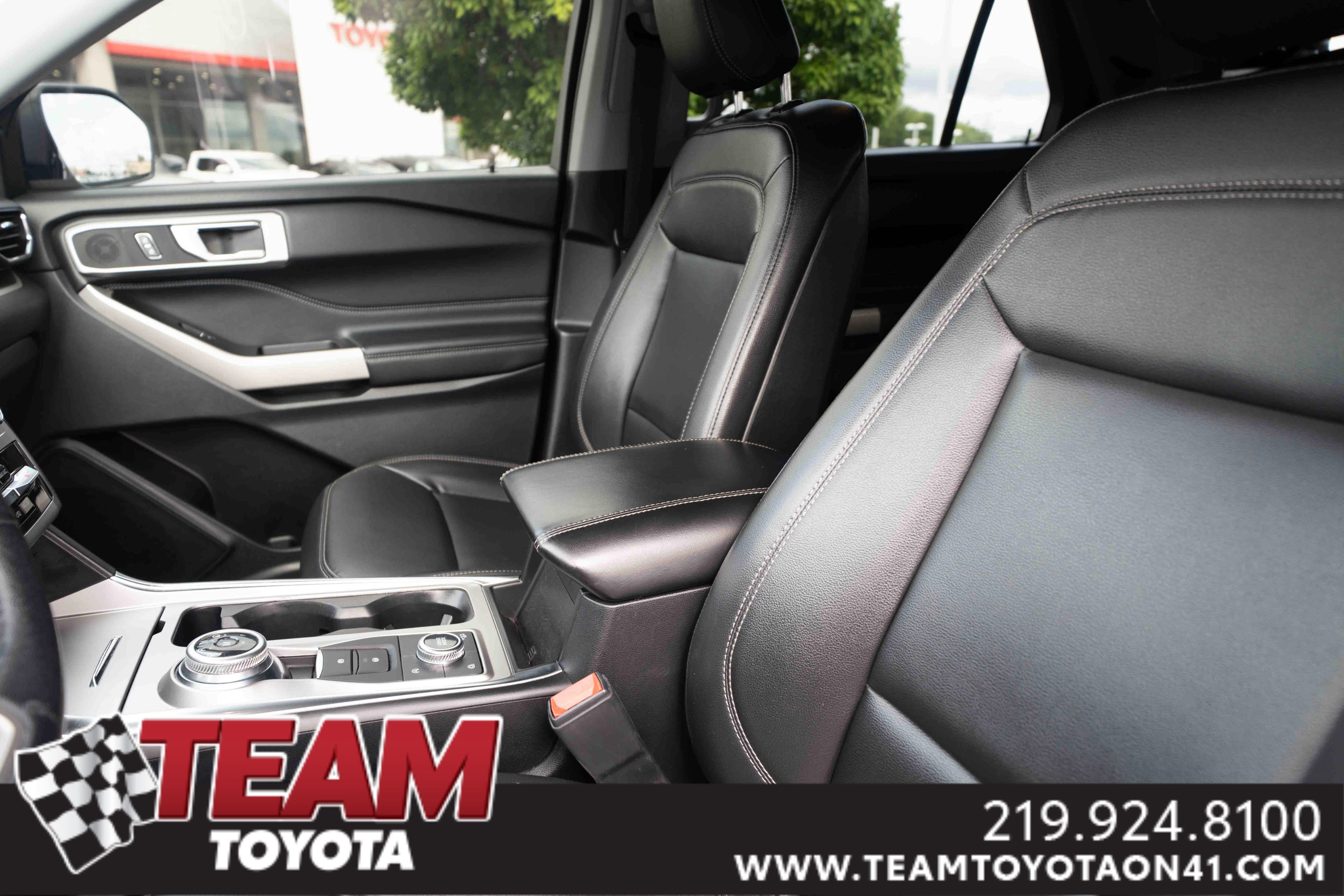 Used 2020 Ford Explorer XLT w/ Equipment Group 202A image 10