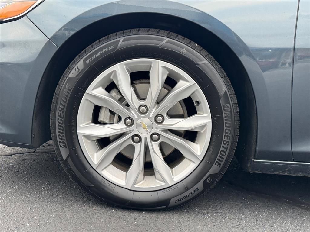 Used 2019 Chevrolet Malibu LT w/ Driver Confidence Package FWD image 9