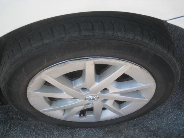 Used 2012 Toyota Prius V Three FWD image 33