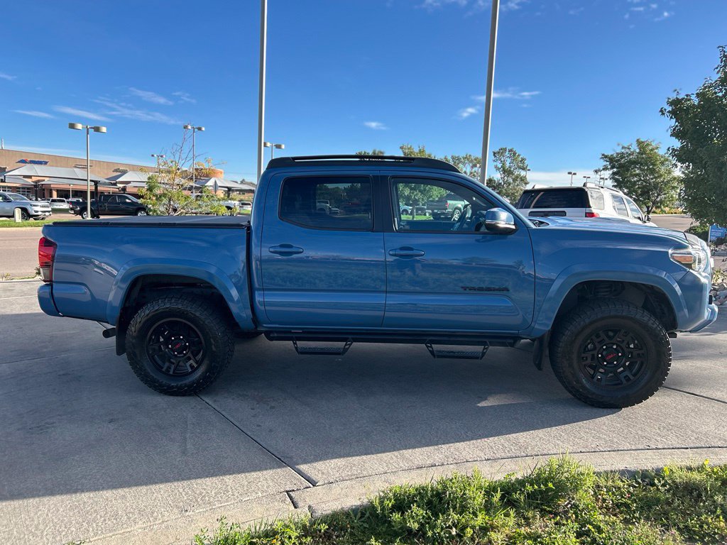 Used 2019 Toyota Tacoma TRD Sport AWD/4WD image 9