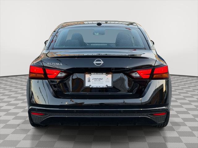 Used 2025 Nissan Altima 2.5 S image 5