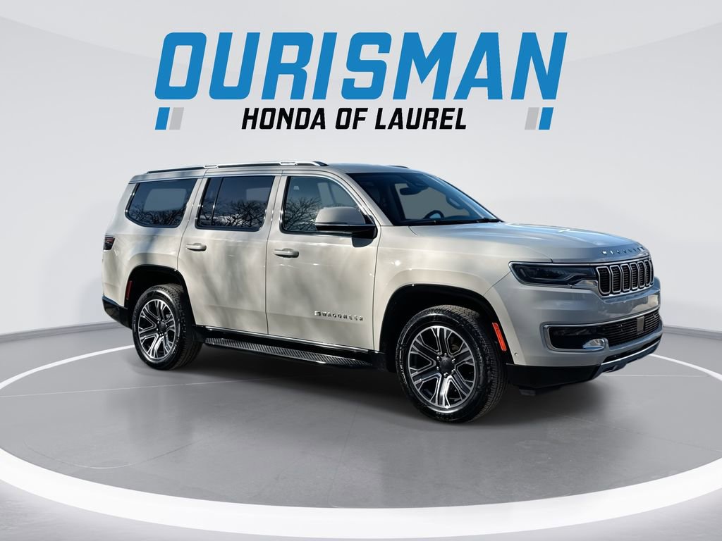 Used 2022 Jeep Wagoneer Series III w/ Flexible Seating Group image 2